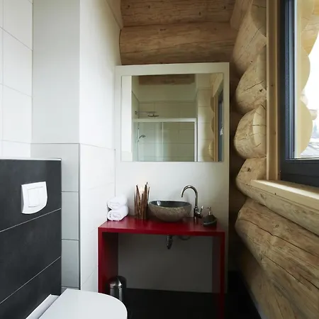 Cosy, Modern Canadian Wooden Σαλέ