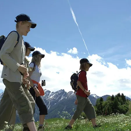 شاليه Cosy, Modern Canadian Wooden