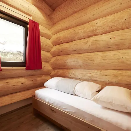 Cosy, Modern Canadian Wooden شاليه