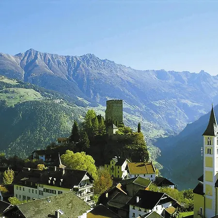 Cosy, Modern Canadian Wooden شاليه لاديس