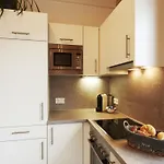 Cosy, Modern Canadian Wooden * Ladis